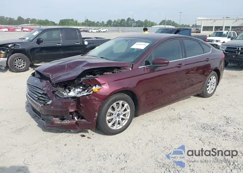 2017 Ford Fusion S z USA, uszkodzony, nr VIN 3FA6P0G79HR198846